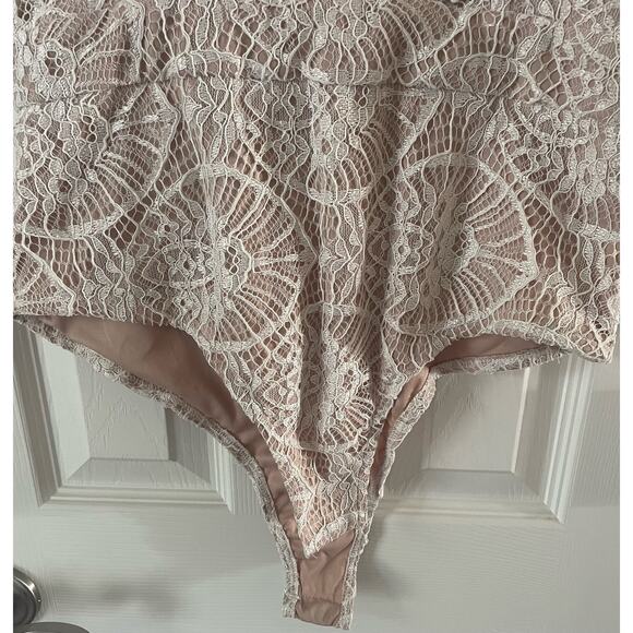 Tea and Cup Bodysuit ruffle sleeveless , Size L, $22, b52 - Picture 4 of 5